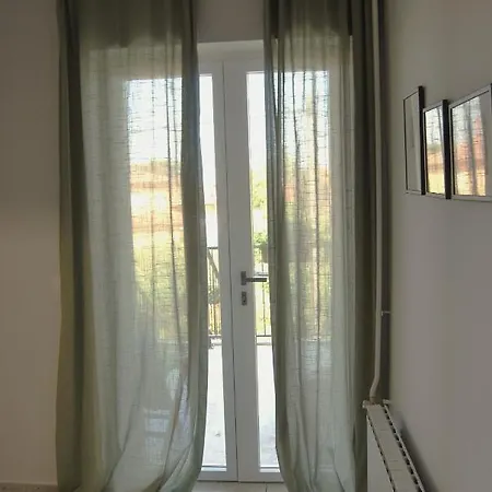 Apartma Na Trati Изола
